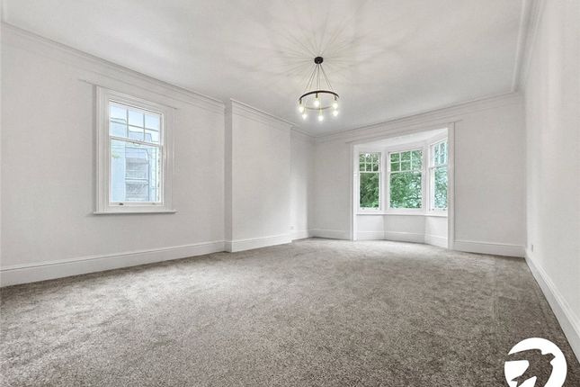 Flat 1, 110, Mount Harry Road, Kent photo 2