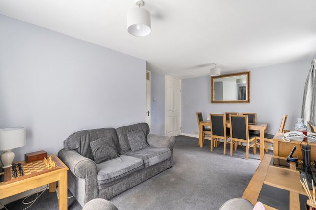 3, Vine Court, Walton-On-Thames photo 4