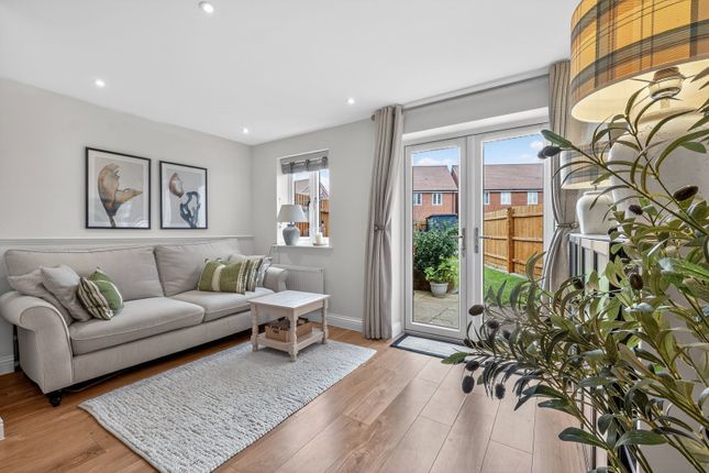 8 Sheepcote Edge, Bedford photo 4