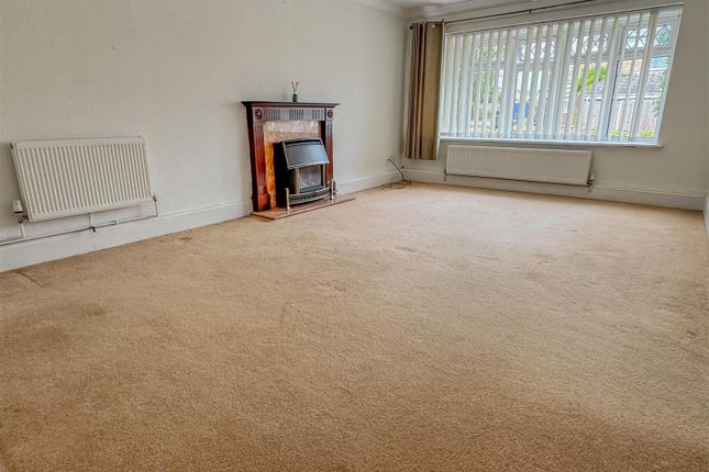 4, The Winter Knoll, Littlehampton photo 3
