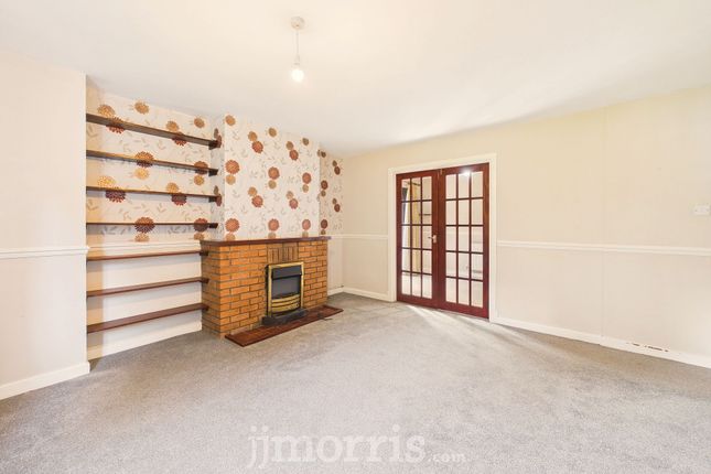 4, Oakwood Grove, Haverfordwest, SA61 photo 2
