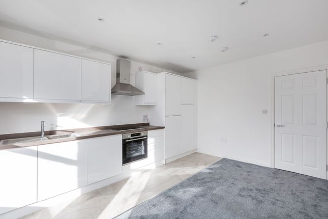 Flat 2, 36 Park Lane, Wallington photo 4