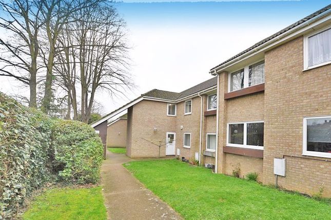 Thumbnail Flat for sale in Basing Close, Maidstone