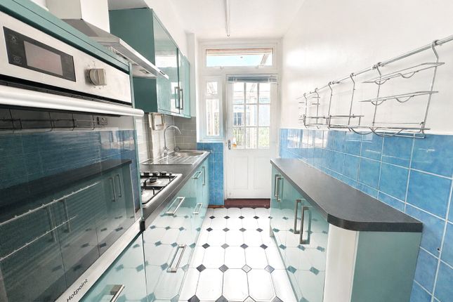 7, Lincombe Road, Bromley photo 3