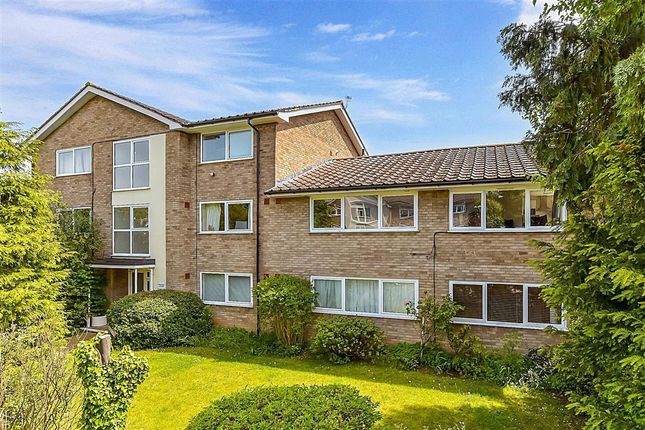 Thumbnail Flat for sale in Stanley Road, Sutton, Surrey