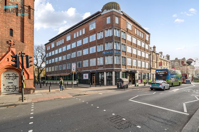 d66B4228-4092-461...