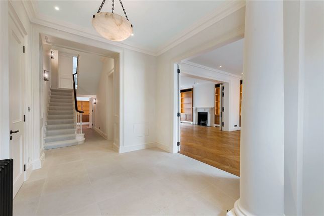 Thumbnail Terraced house for sale in Hyde Park Gate, London
