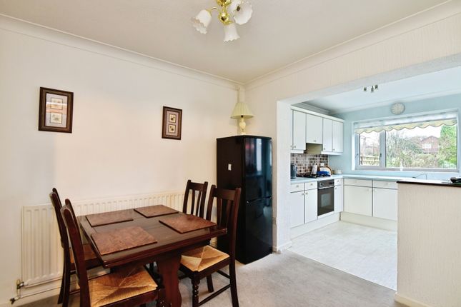 14, Grig Place, Stoke-on-Trent photo 2