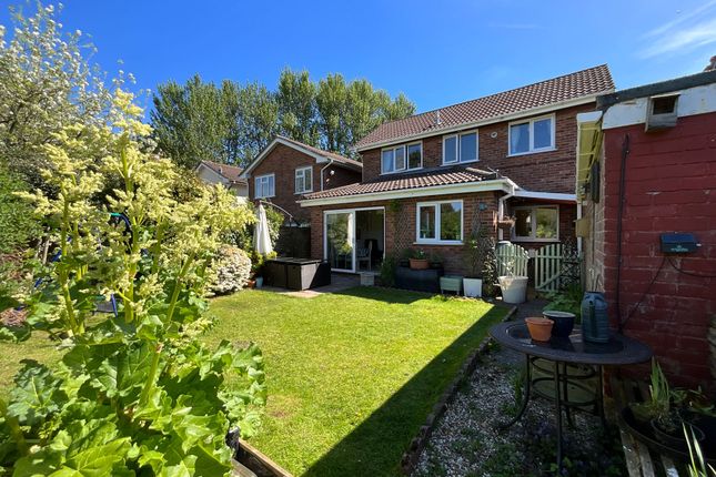 25 Jasmine Close, Stoke-On-Trent photo 4
