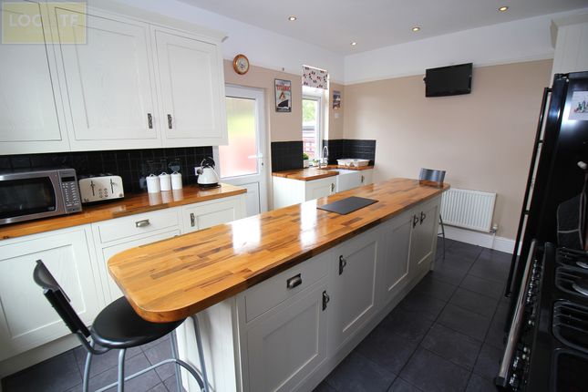 15 Spennithorne Road, Urmston photo 4