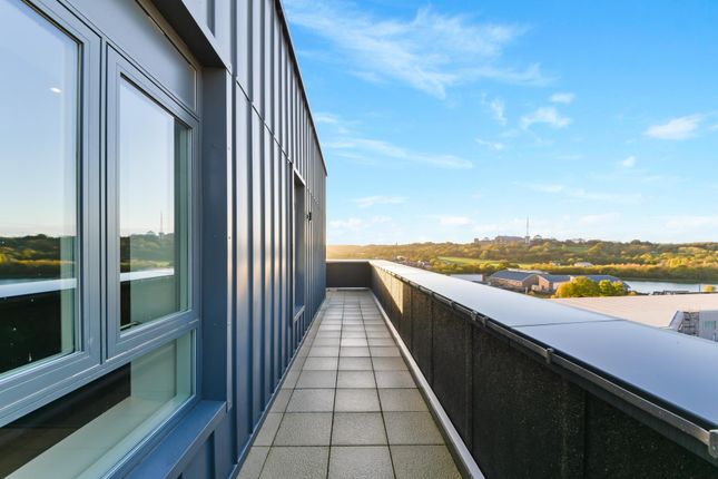 Flat for sale in Blenheim Mansions, Alexandra Palace Gardens, London