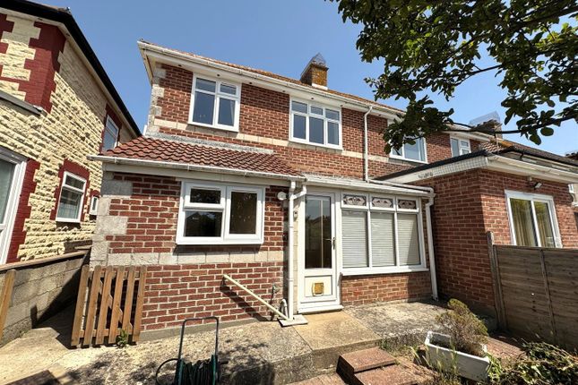 12, Marlborough Avenue, Weymouth photo 3