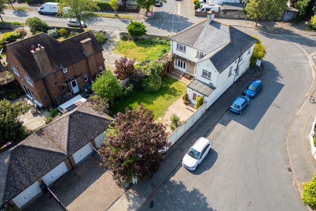 28 Milton Avenue, Gravesend, Kent photo 4