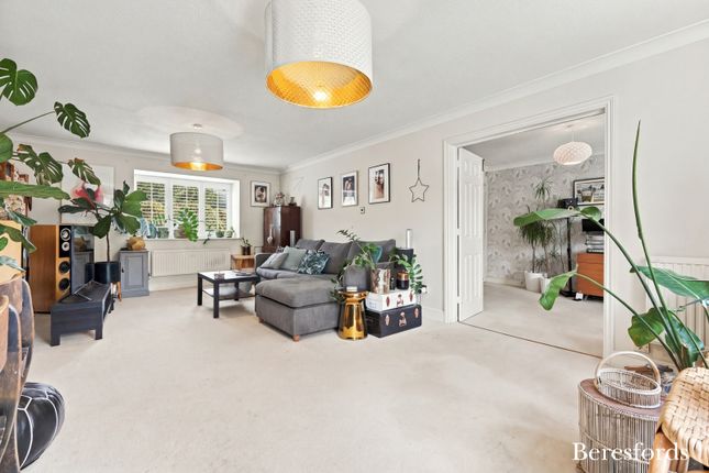 2-bed bungalow on 3, Bowmont Close, Brentwood, £950,000