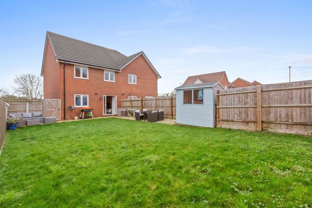 26 Rome Avenue, Aylesbury photo 4