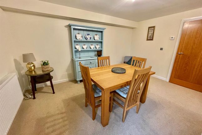 8, Wye House Corbar Road, Buxton photo 5