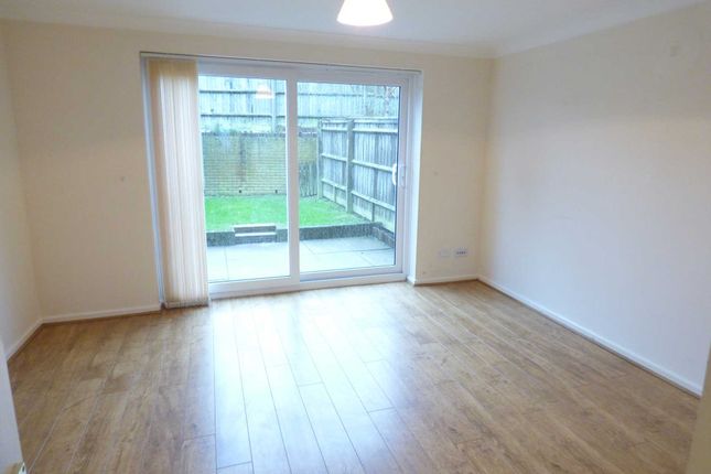 Property to rent in Columbine Gardens, Oxford
