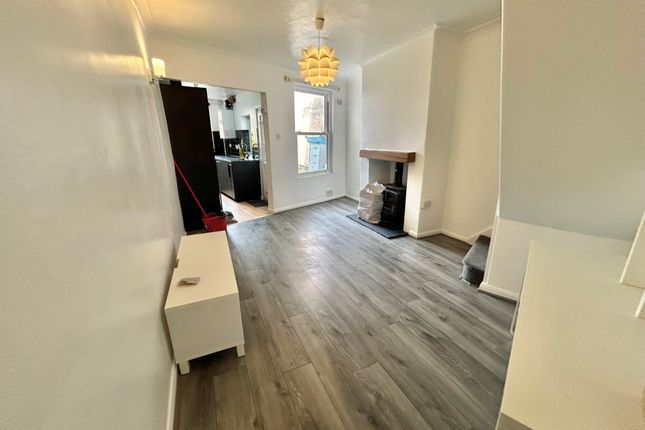 19, Strelley Street, NOTTINGHAM photo 4