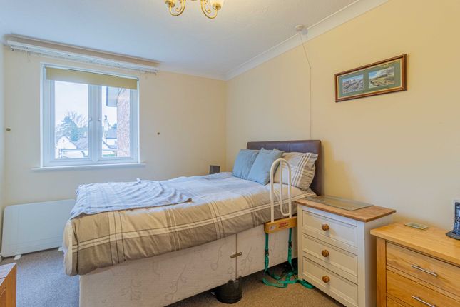 Flat for sale in London Road, Stockton Heath