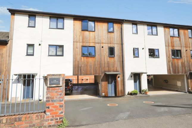3-bed house on 3, The Waterfront, Park Lane, Kidderminster, £170,000