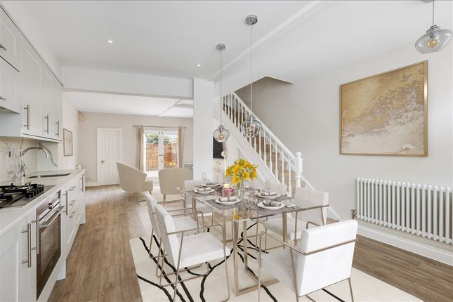 Thumbnail Terraced house for sale in Willow Vale, London