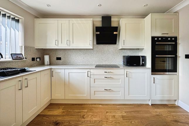 4, Harding Meadow, Looe photo 2