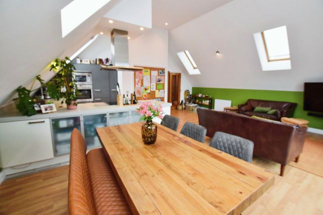 Apartment 19, 1B, Groby Road, Greater Manchester photo 4