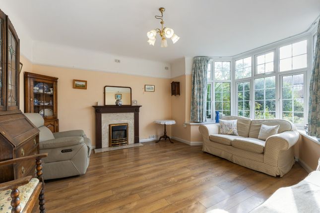 1, Ludlow Avenue, Bedfordshire photo 3
