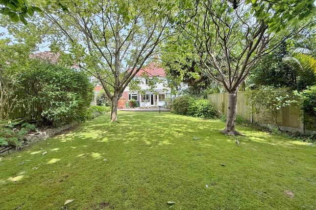 49, Carmarthen Avenue, Portsmouth photo 3