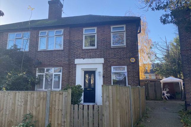 Thumbnail Maisonette to rent in Shelley Close, Greenford