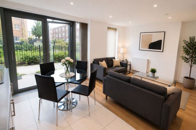 Apt 201, Bootmakers Court, London photo 2