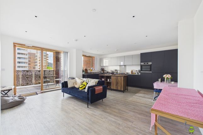 Flat 102, Crane Court, 3 Wagtail Walk, London photo 2