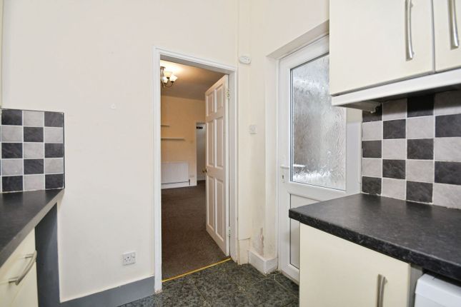 38, Hole House Lane, Sheffield photo 4