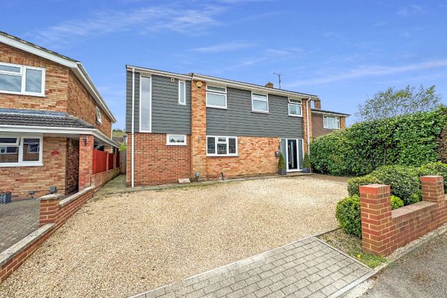 Link-detached house for sale in Lambs Close, Dunstable