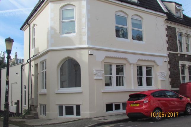 Thumbnail Flat to rent in Oakfield Grove, Clifton Bristol