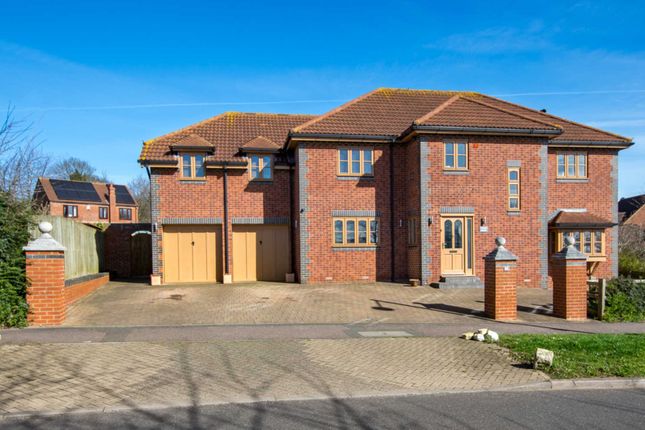 Thumbnail Detached house to rent in Gregories Drive, Milton Keynes