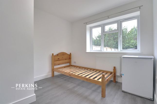 Bed 3.Jpg
