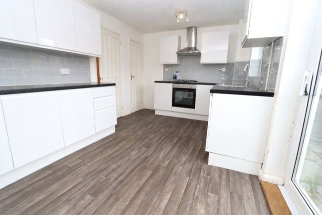 23, Booker Avenue, Milton Keynes photo 4