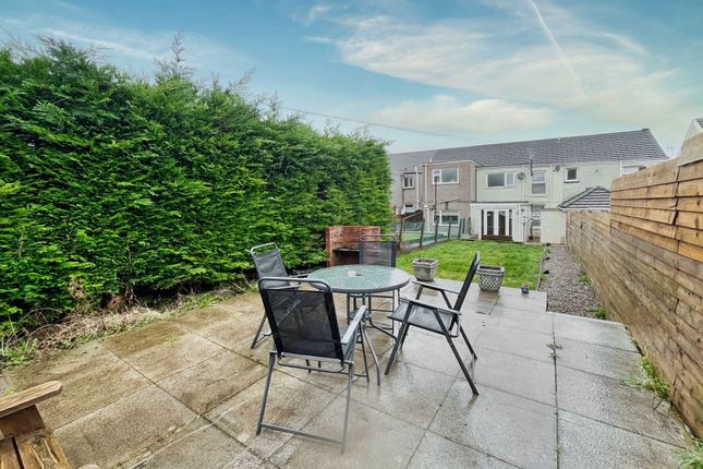 33 Christopher Road, Neath photo 5