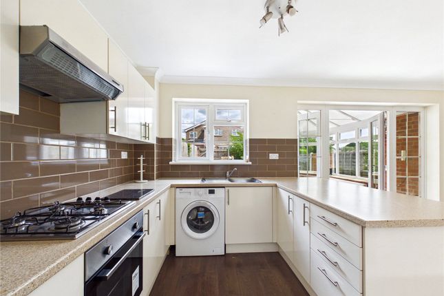 35, Avon Way, Essex photo 2