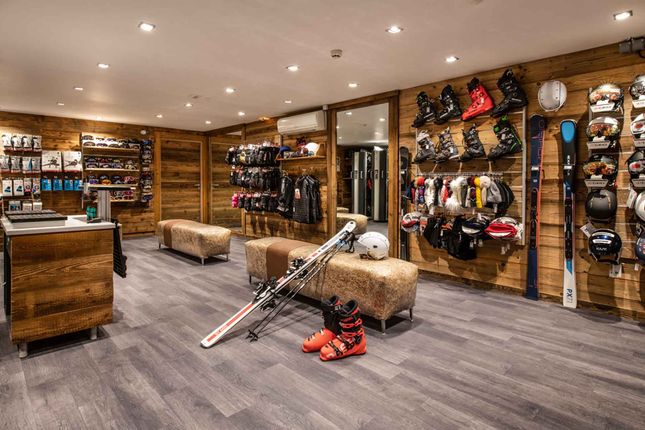 Apartment for sale in Courchevel 1650, Savoie, Rhône-Alpes, France