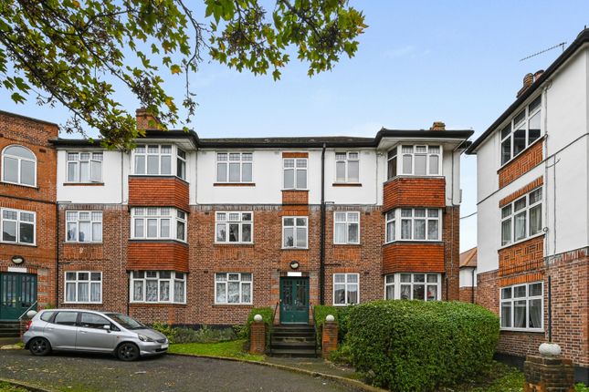 Flat for sale in Monkswell Court, Colney Hatch Lane