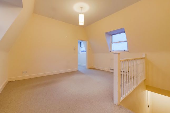 Flat to rent in Heber Road, London, Greater London
