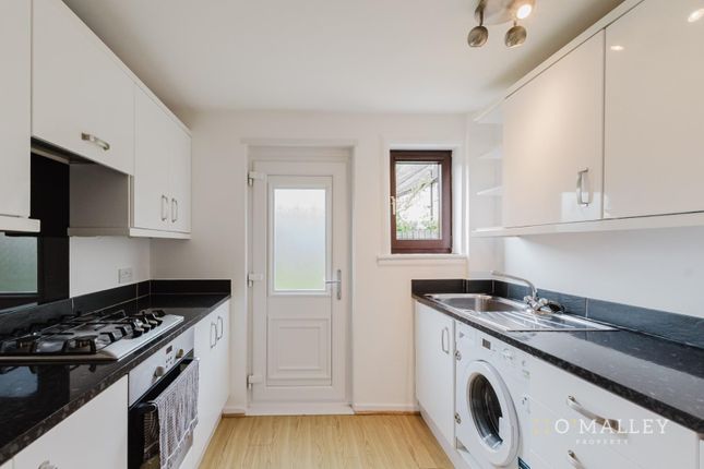16, Cunninghar Drive, Tillicoultry photo 4