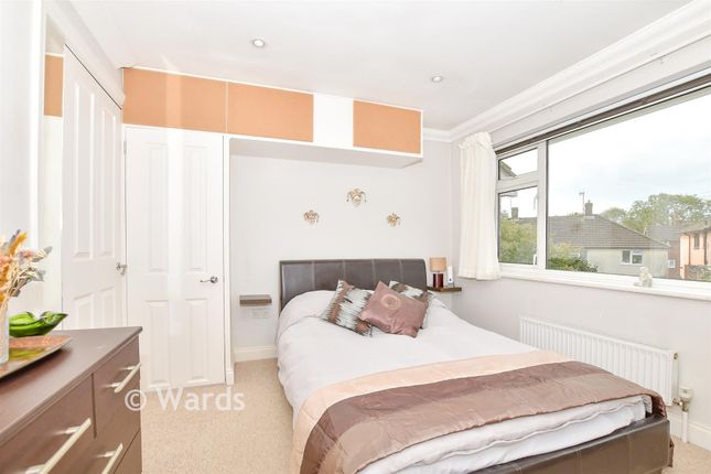 43, Larch Crescent, Tonbridge photo 4