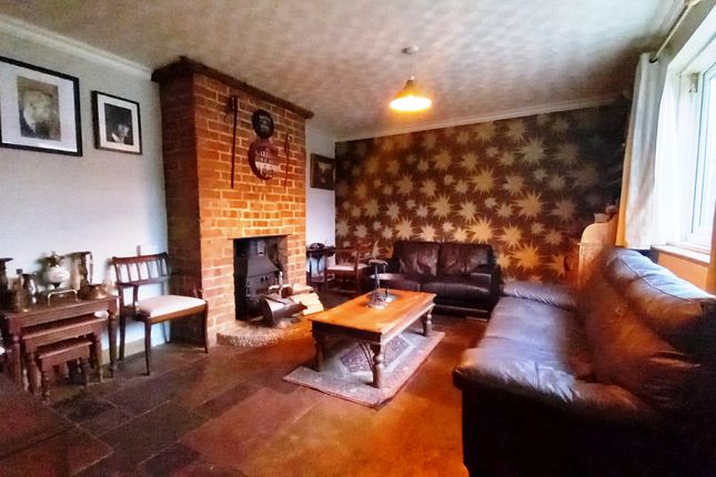 9, Grove Avenue, Evesham photo 2