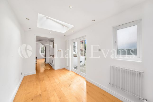 Terraced house for sale in Manchester Grove, London