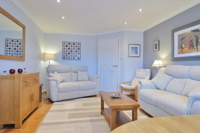 3 Branklyn Court, Glasgow photo 3