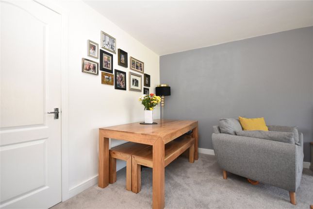 3, Glamis Close, Leeds photo 4