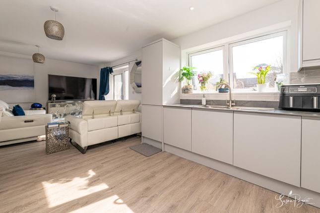 Flat for sale in No 6 At Bayhouse Apartments, Shanklin, Isle Of Wight
